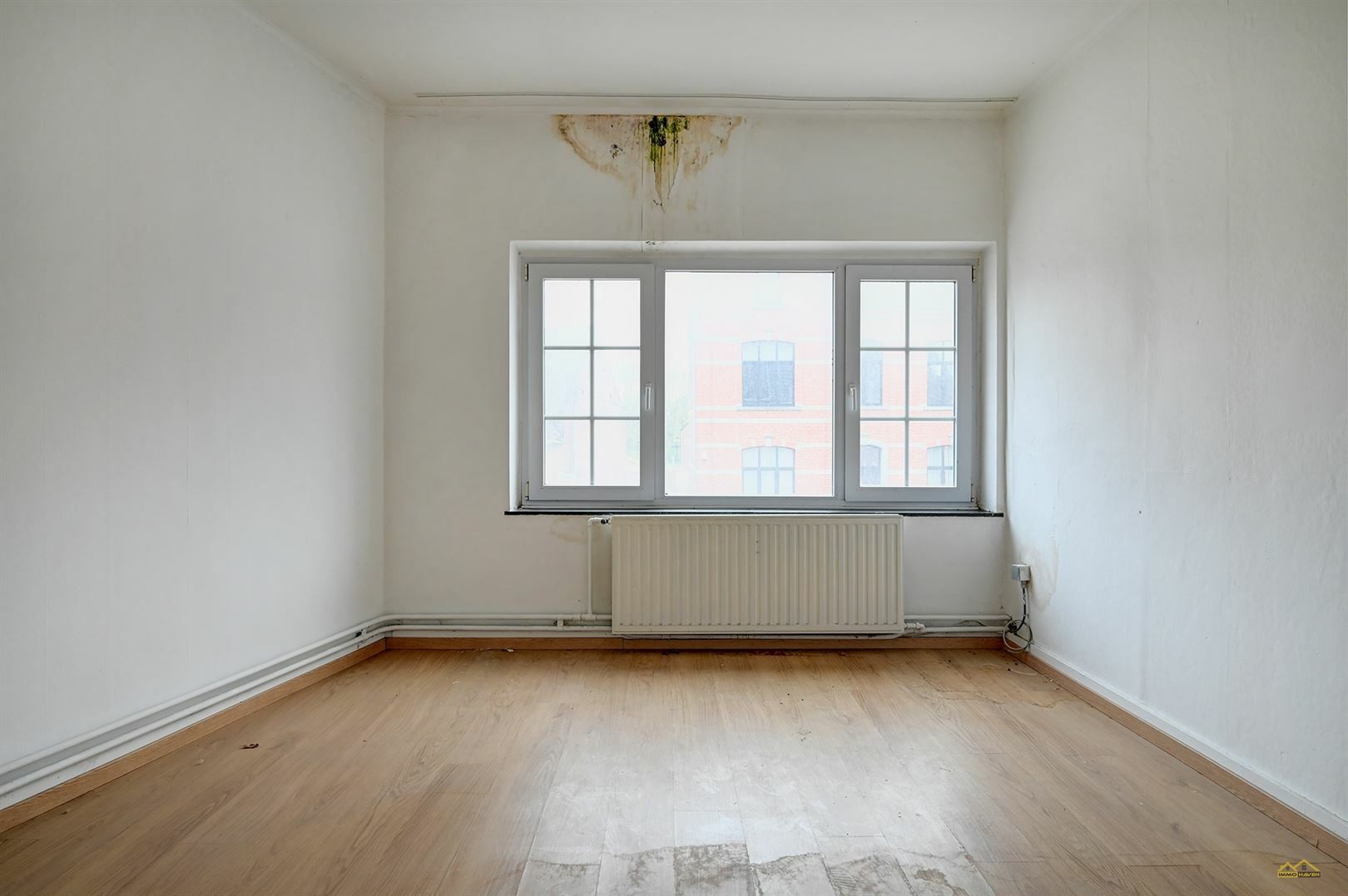 Handelspand met woonst te koop in SINT-TRUIDEN
