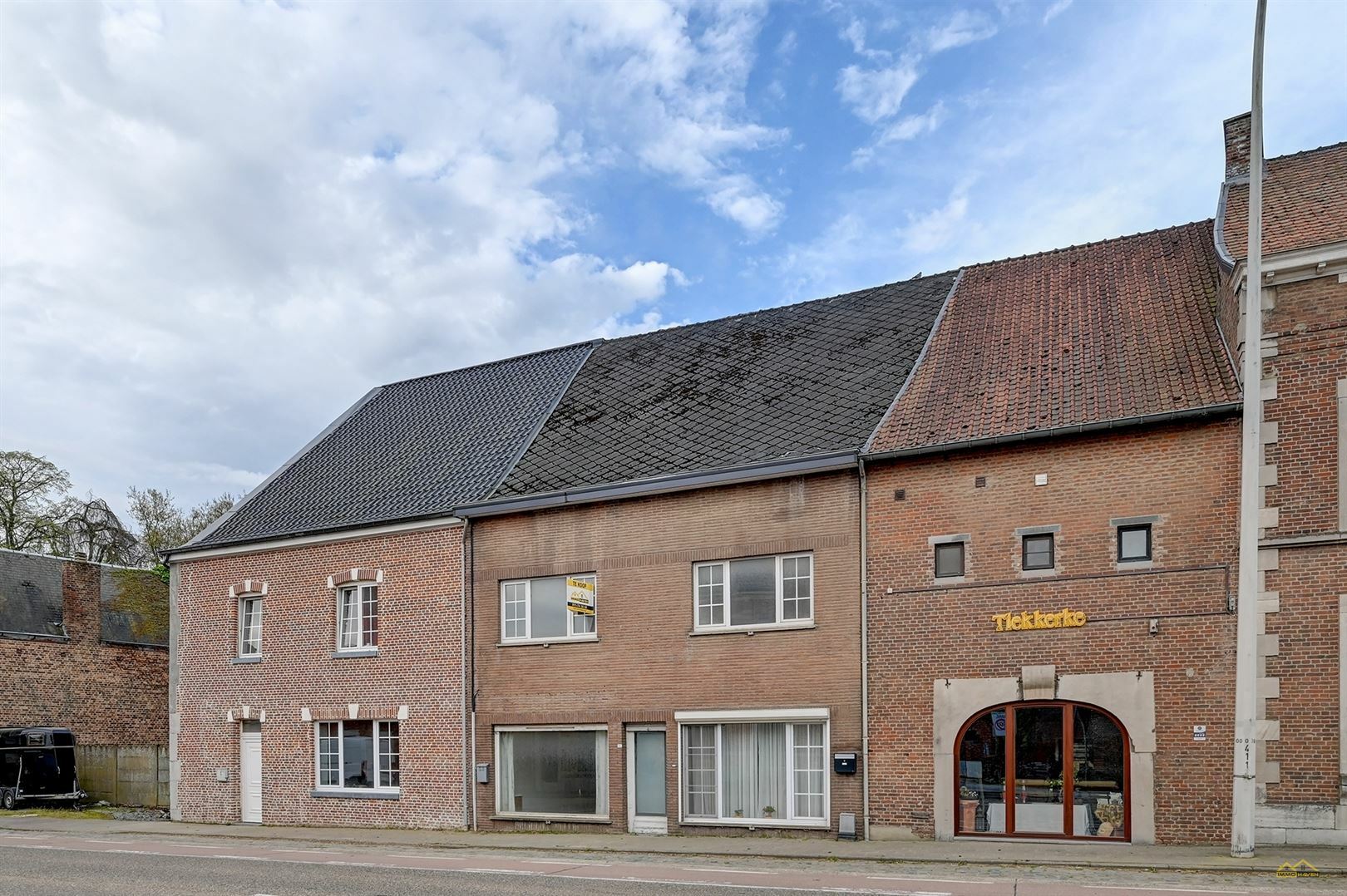 Handelspand met woonst te koop in SINT-TRUIDEN